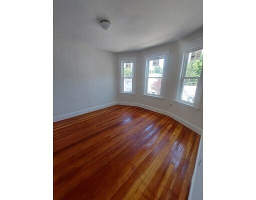 Foto del edificio - 11 Groveland St