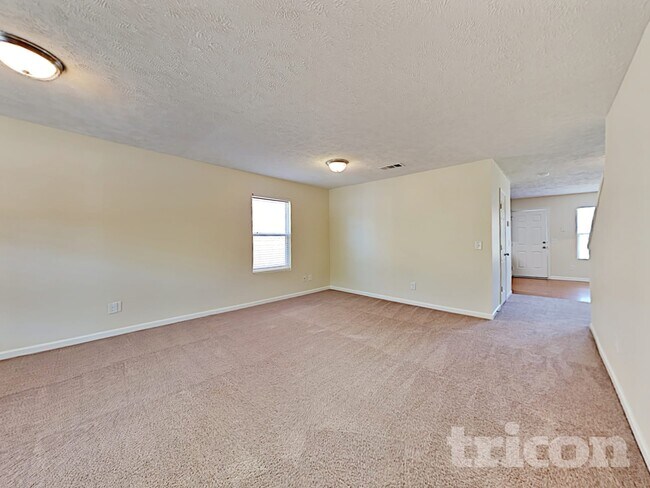 Foto del edificio - 1009 Harmony Ln