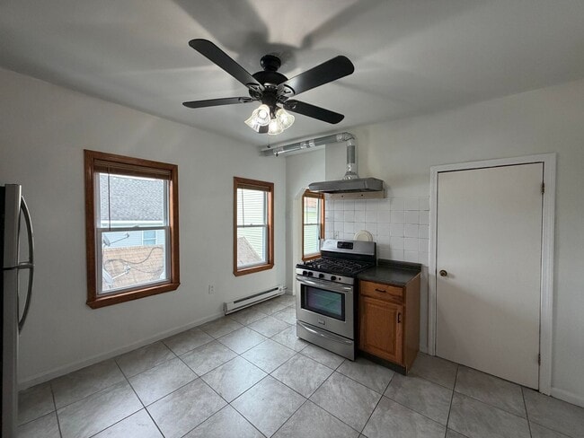 Photo - 26 Abbott St Apartment