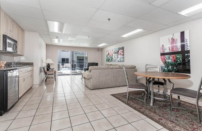 Building Photo - 300 N El Molino Ave