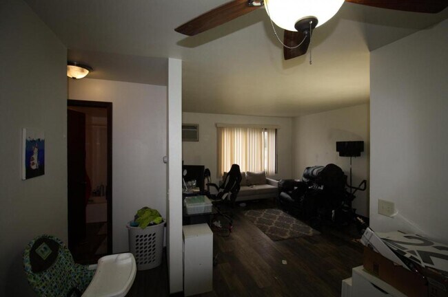 Foto del edificio - 5911 Spartan Dr. #1