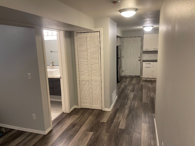 Foto del edificio - 8438 35th Ave SW