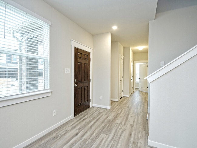 Building Photo - 17201 A Leafroller Dr
