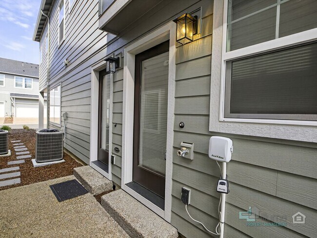 Building Photo - Affordable & Cozy 1BR in Hillsboro – Great Location