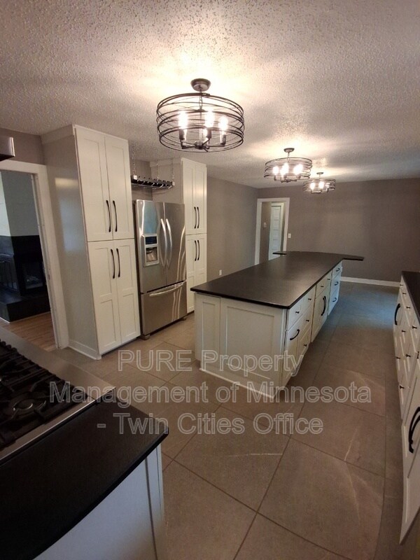 Foto del edificio - 4808 Dunberry Ln
