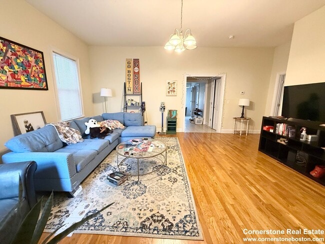 Foto del edificio - Nice and Spacious 2BR in Fort Hill!