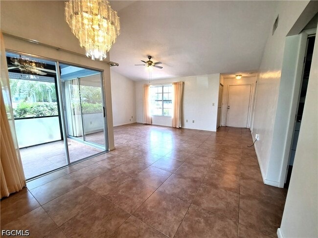 Foto del edificio - 10525 Putnam Ct