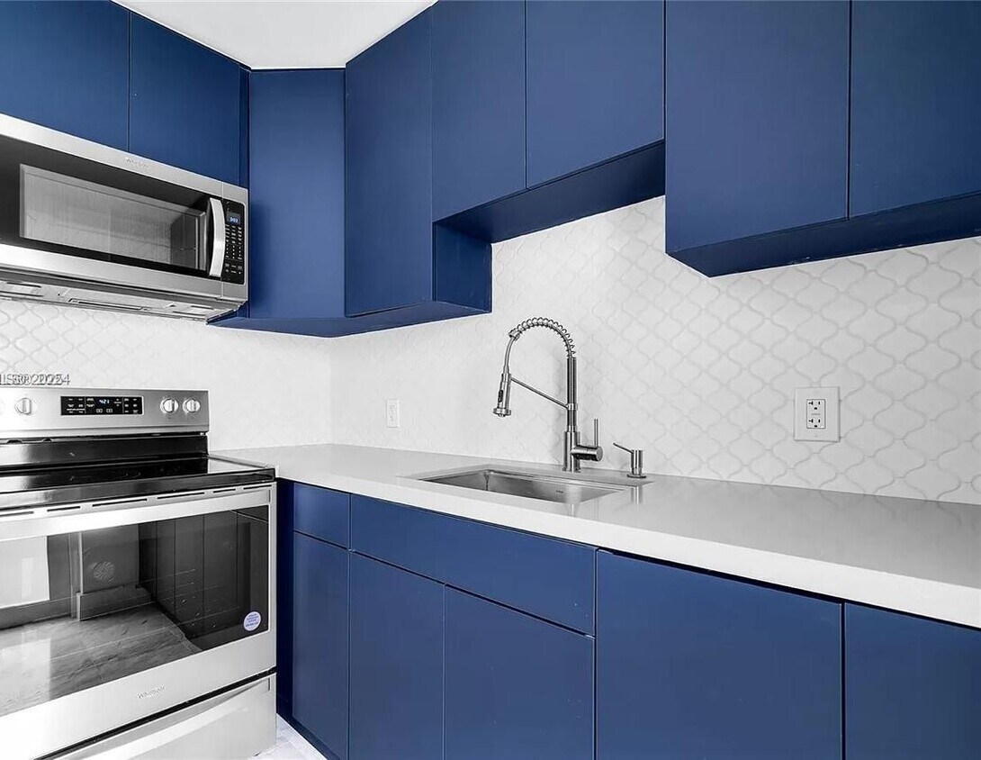 Foto principal - 1150 Euclid Ave