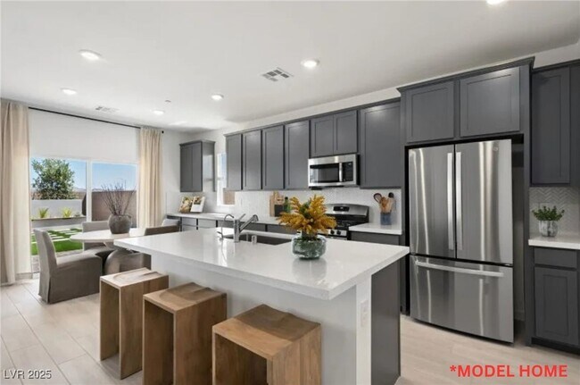 Foto del edificio - 105 Cameron Chase Ave