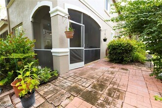 Building Photo - 3325 Antica St