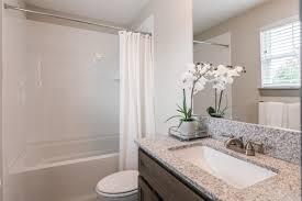 Foto del edificio - 611 Bristol Creek Dr