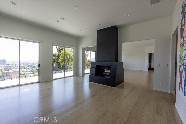 Building Photo - 2069 N Gramercy Pl