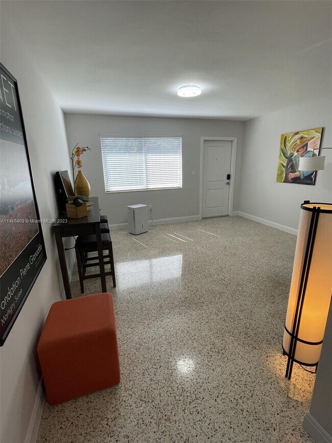 Foto del edificio - 3636 SW 23rd Terrace