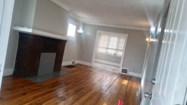 Building Photo - 16021 Liberal St