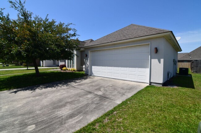 Foto del edificio - Zachary School District! Premium 3 bedroom...