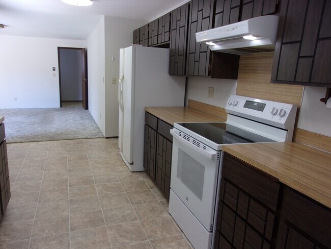 Foto del edificio - 1420 W 10th St