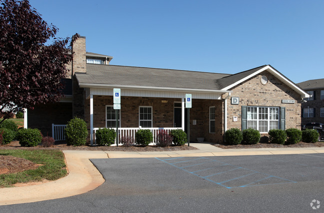 Building Photo - Stonecrest Apartments