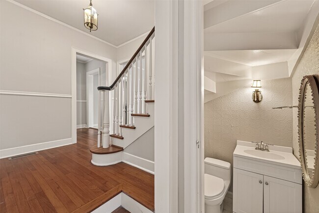 Foto del edificio - 7128 Staffordshire Blvd