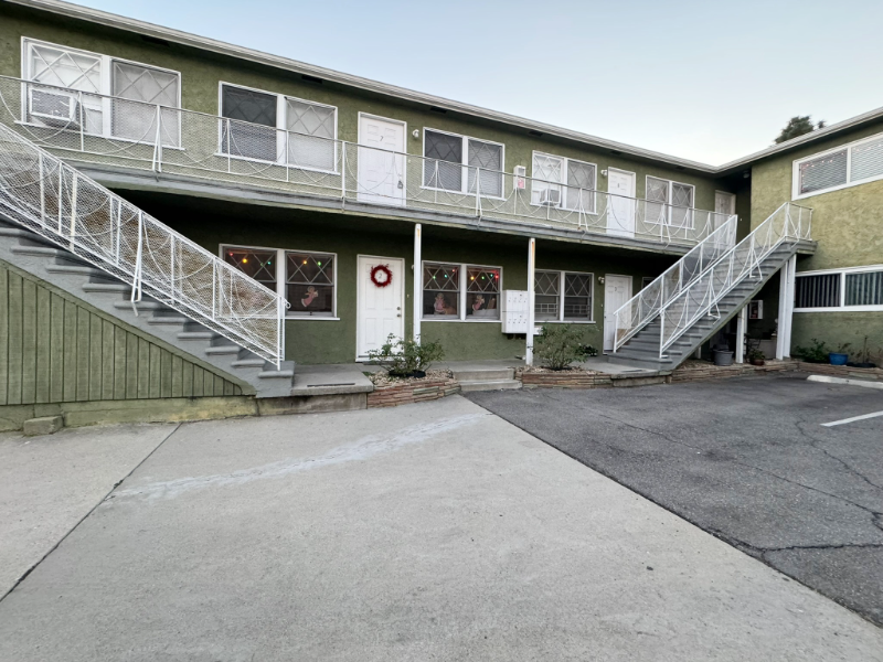 Primary Photo - 1093 S Orange Dr