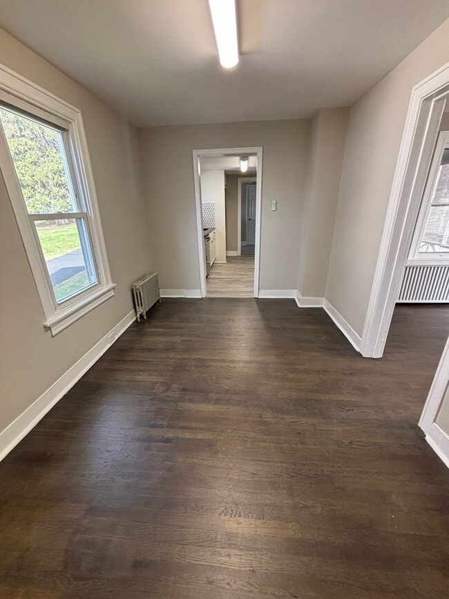 Building Photo - Newly Renovated 3-Bedroom, 2.5-Bath Home i...