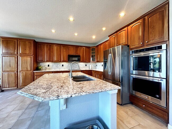 Building Photo - 9068 Sturbridge Pl