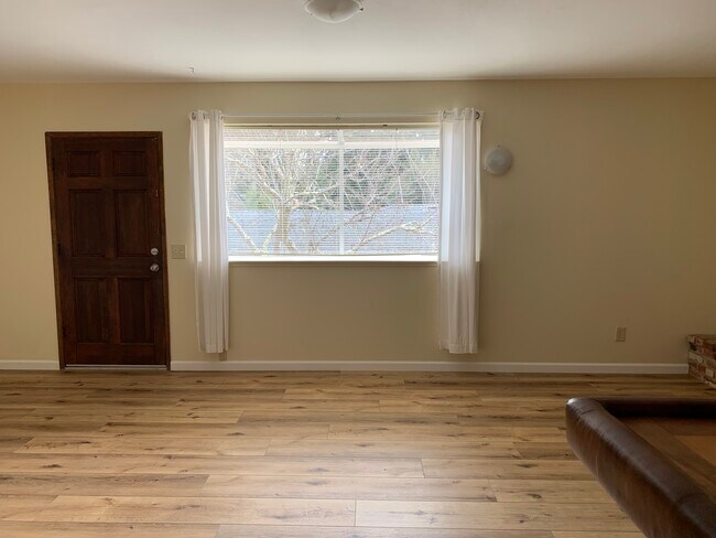 Main window - 340 Sierra Vista Dr
