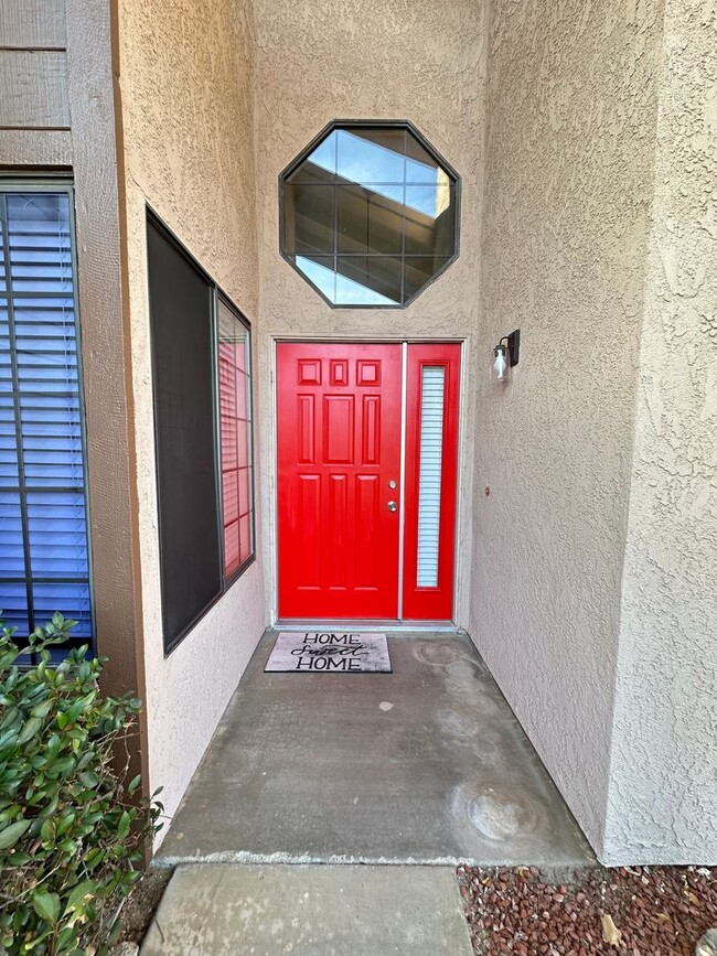 Foto del edificio - Spacious East Palmdale Home