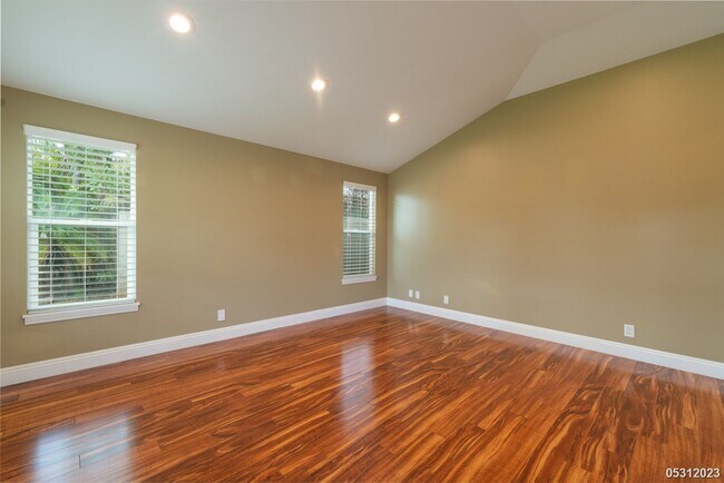Foto del edificio - $4,200 | 3br/2ba Single Family Home in Kum...