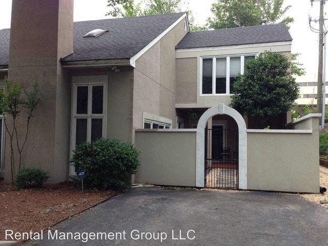 Building Photo - 5550 Hampton Heights Dr