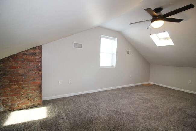 Foto del edificio - 1928 Harcum Way