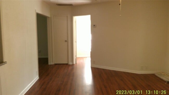 Foto del edificio - 704 N Plantation Dr