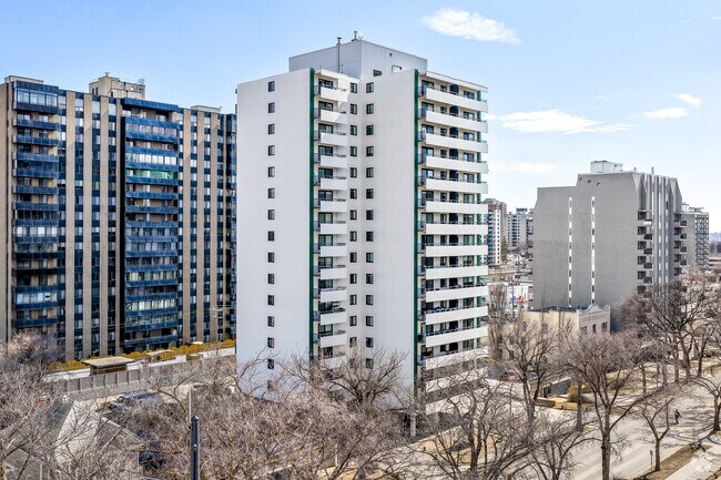 Photo du bâtiment - Axis Tower