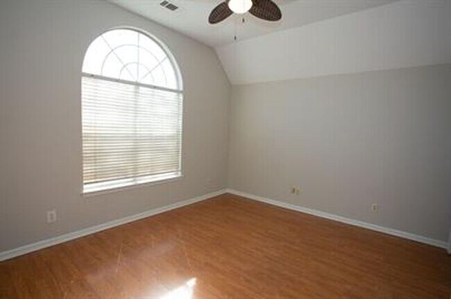Building Photo - 8702 Citrus Bend Dr