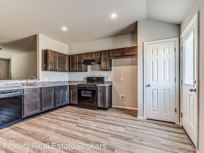 Building Photo - 3 br, 2 bath House - 1913 W Oak Valley Way