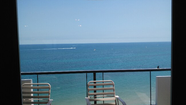 Foto del edificio - 1500 N Ocean Blvd
