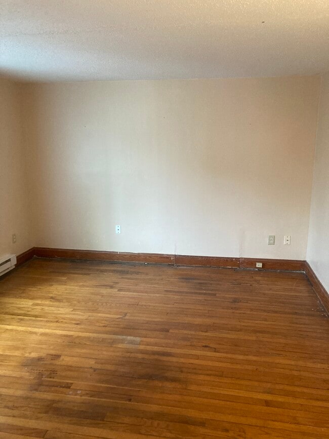 Living Room - 84 Academy Ln