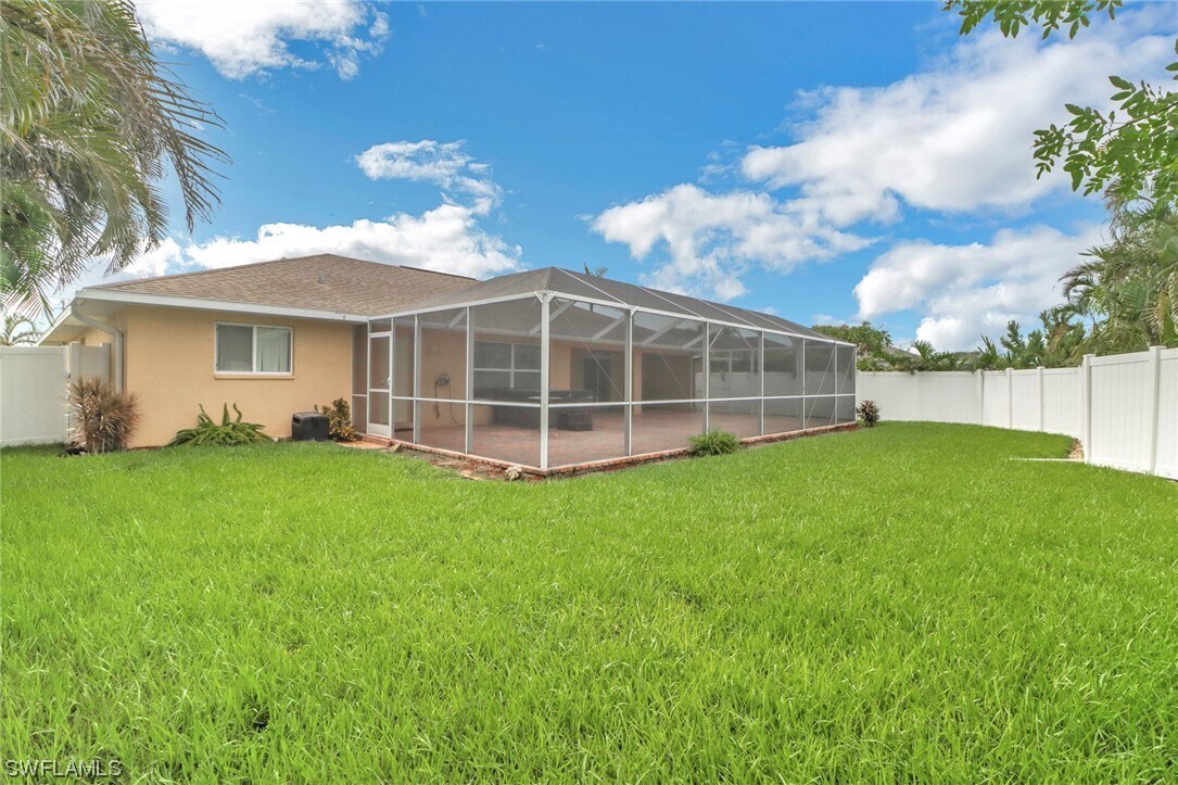 Building Photo - 4313 SW 19th Ave