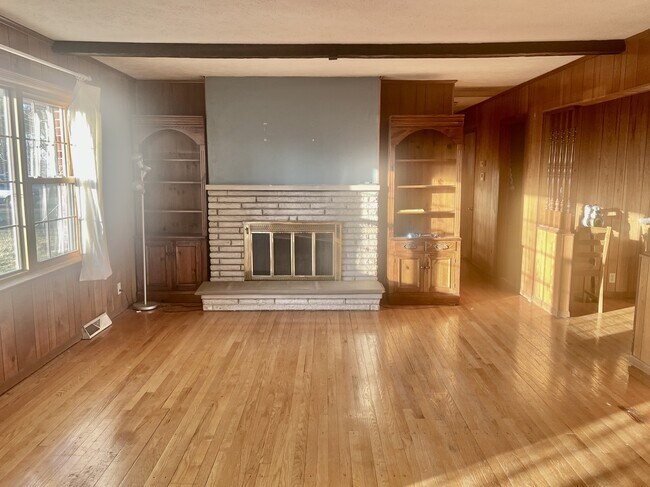 Foto del edificio - 3742 Dorothy Ln