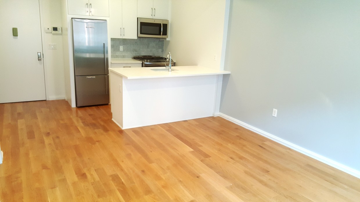 Foto principal - 366 Lafayette Ave