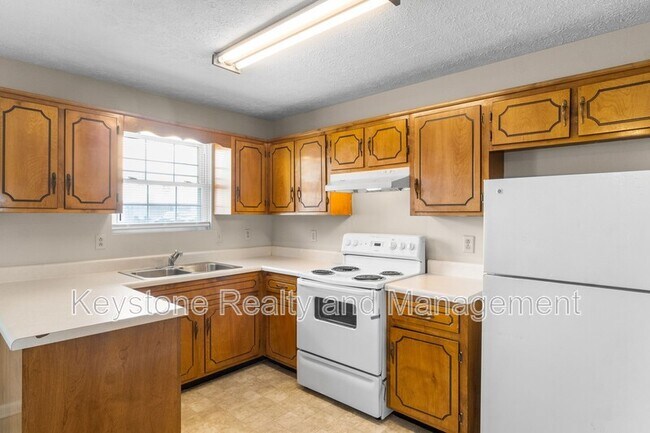 Foto del edificio - 308 Thompsonville Ln