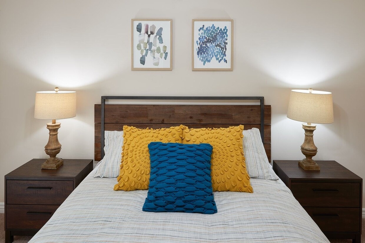 Building Photo - 13th East 7-8