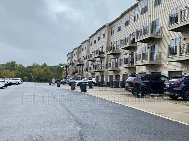Building Photo - 14823 Chrysler Ct