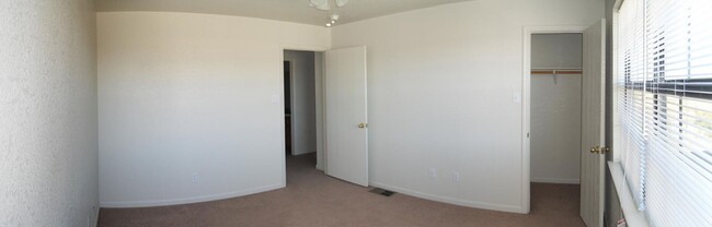 Foto del edificio - 1106 Lansberry Ct