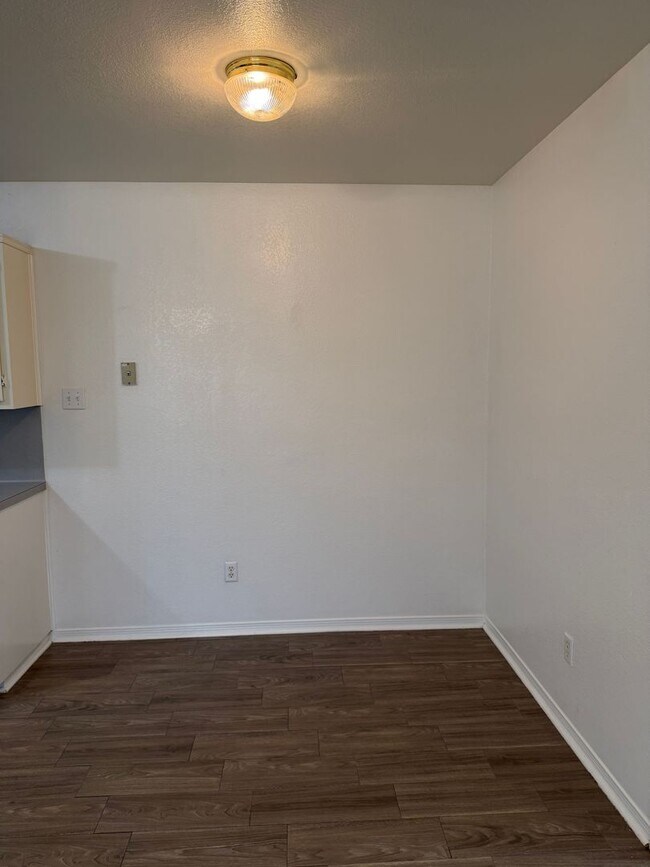 Foto del edificio - 802 Hackberry St