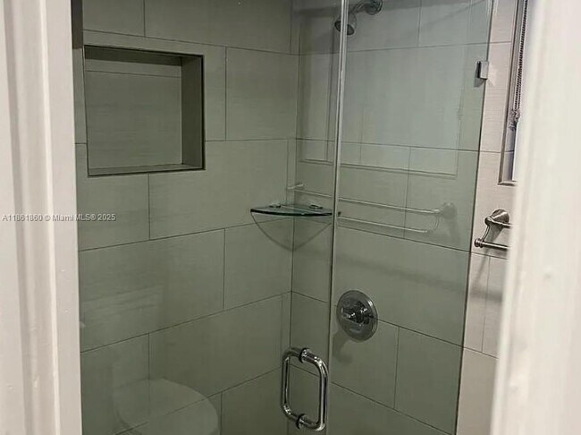 Foto del edificio - 8850 Fontainebleau Blvd