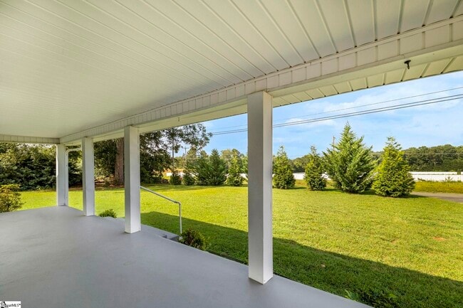 Building Photo - 2811 Locust Hill Rd