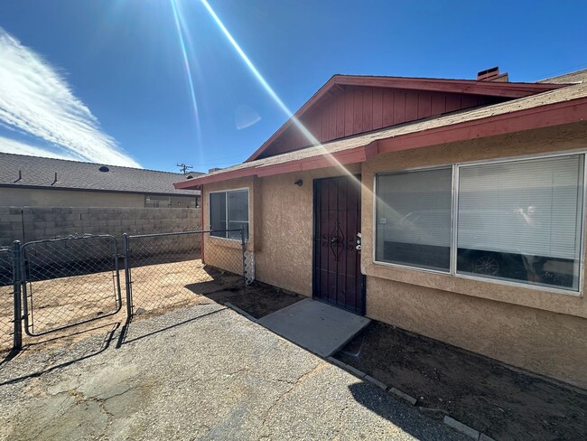Foto del edificio - 12238 Kiowa Rd