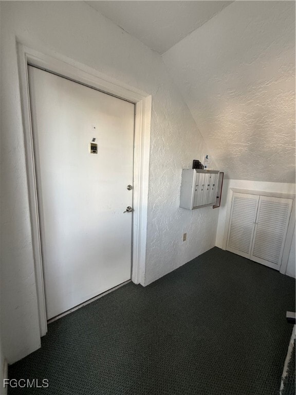 Foto del edificio - 7035 Cedarhurst Dr