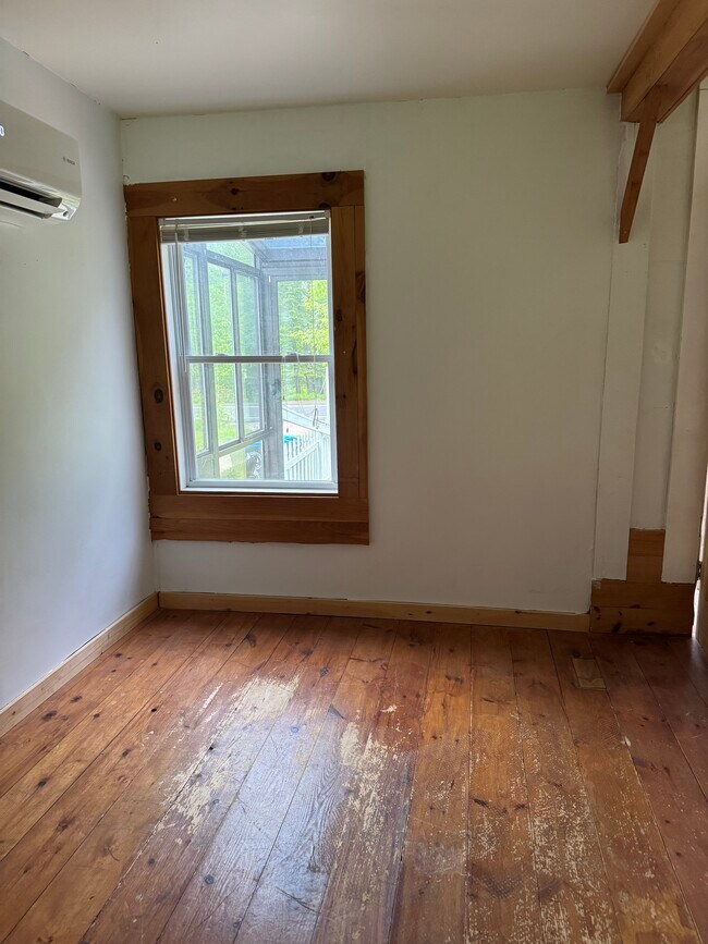 Foto del edificio - 422 Mill Rd