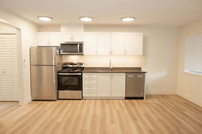 Interior Photo - Uptown at Lake Oswego